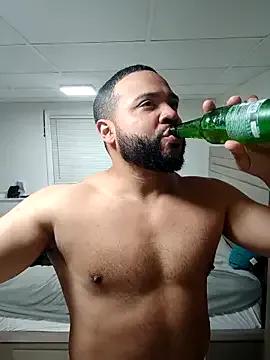 Freechat tripping385 on StripChat