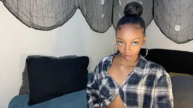 Freechat Trixie_luv1 on StripChat