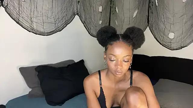 Freechat Trixie_luv1 on StripChat