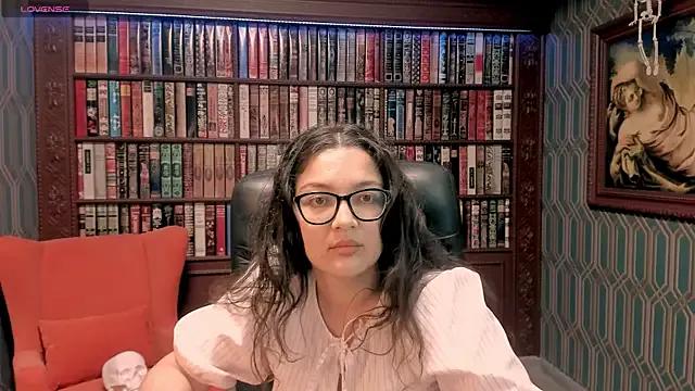 Private ZarifaBev on StripChat