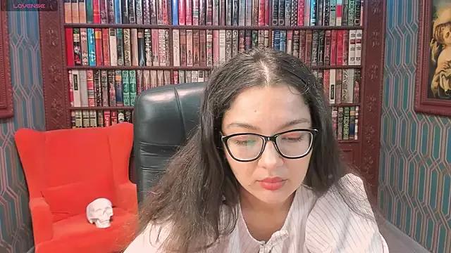 Private ZarifaBev on StripChat