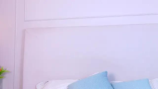 Freechat ZoehAngel on StripChat